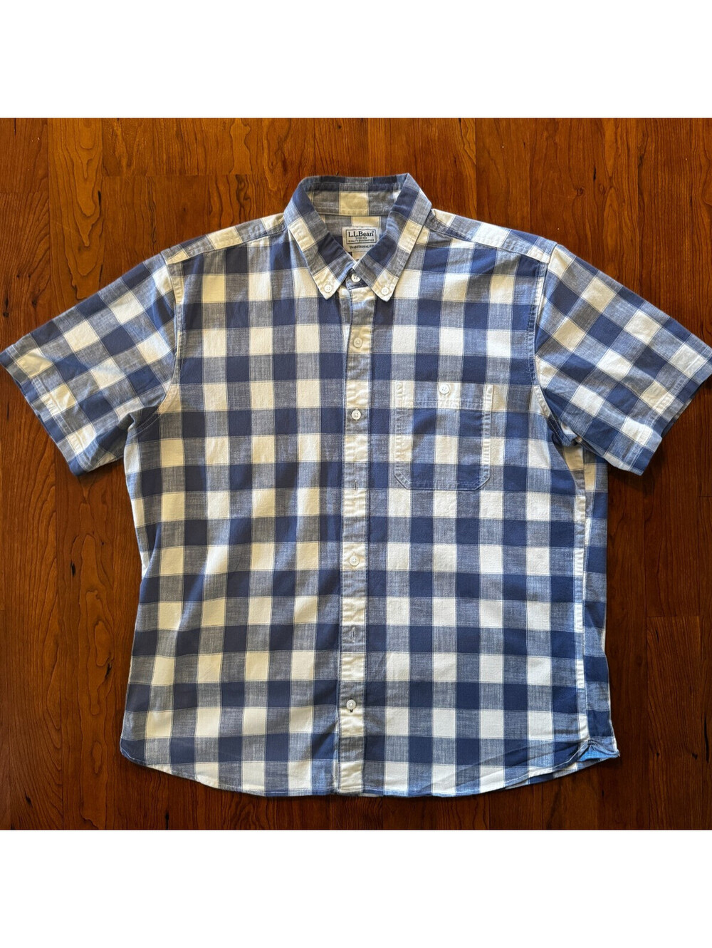 LL Bean Comfort Stretch Chambray Shirt - Mens Medium